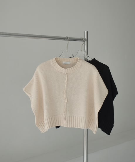 knit-02335  French Sleeve Cropped Knit   Light-Beige Black