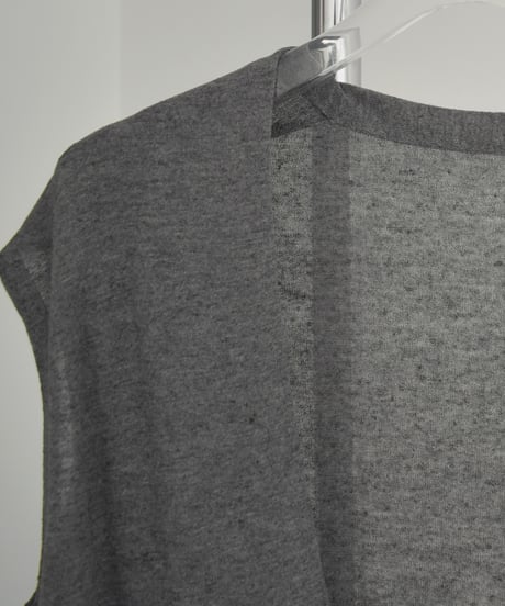 knit-02322　Deep V-neck Sheer Knit Vest  Ecru Gray Black