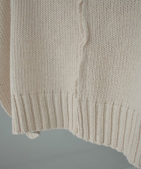 knit-02335  French Sleeve Cropped Knit   Light-Beige Black