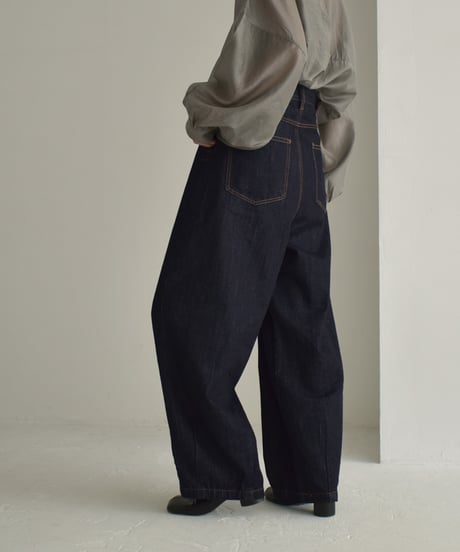 bottoms-02209　Tuck Cocoon Denim Pants　Indigo　Blue