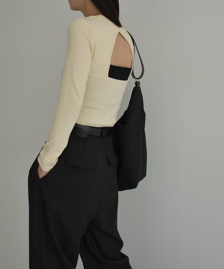 tops-02463　Back Open Fit Top　White　Ivory　Charcoal　Black