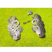 Cutout earrings -craft black-