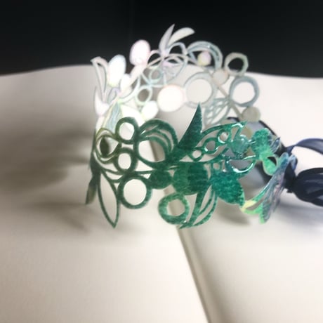 cutout accessory-bracelet-
