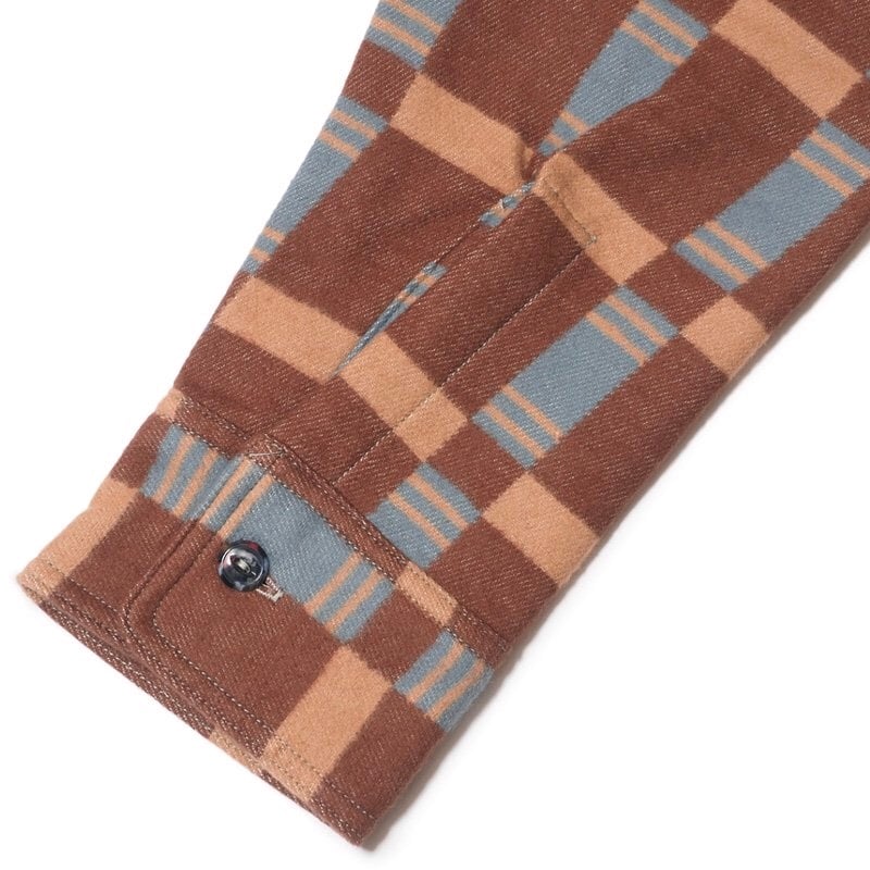 JOHN GLUCKOW Lot.JG-22 “The Heater” | cross over