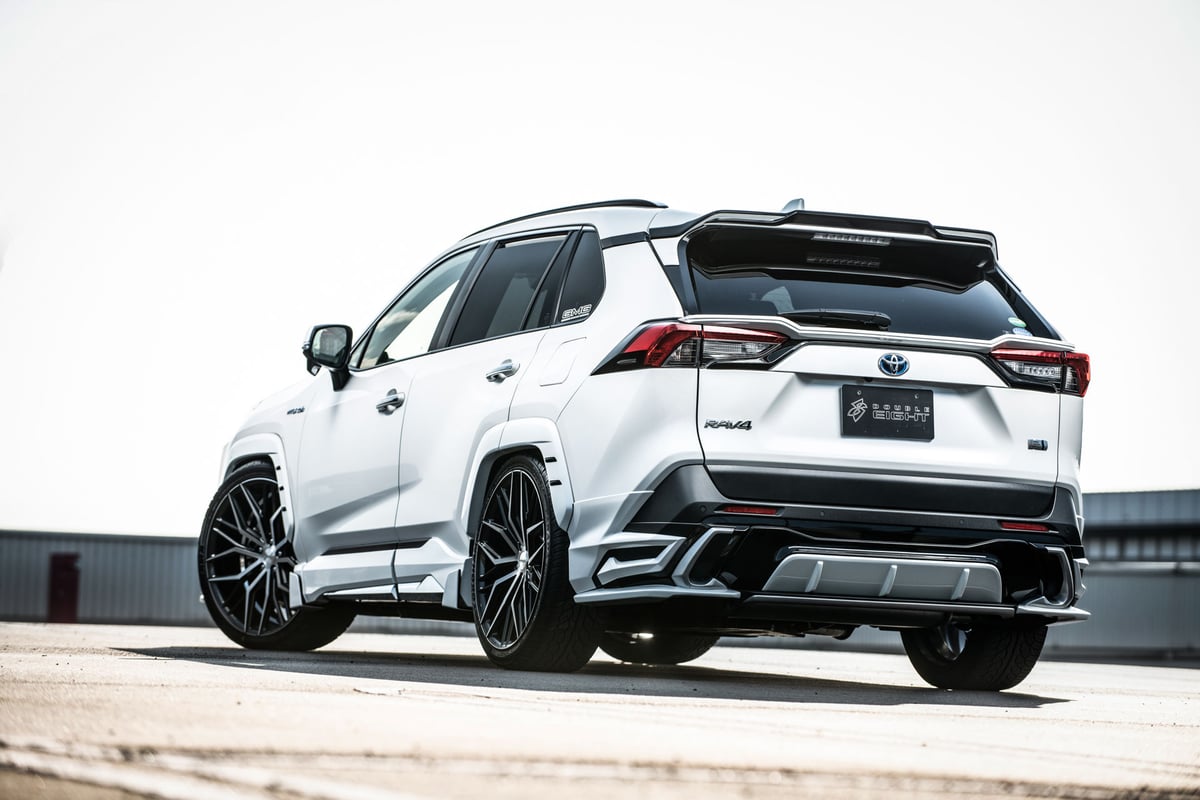 RAV4 リアゲートスポイラー 未塗装品 ダブルエイト | GMG ONLINE SHOP