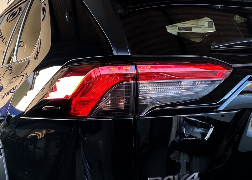 RAV4 NEWテールレンズスモークフィルム【ライト】 | GMG ONLINE SHOP