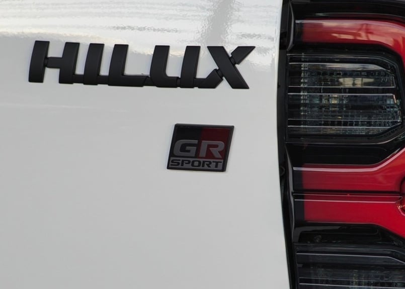 HILUX GR SPORTS専用エンブレムスモークフィルム | GMG ONLINE SHOP