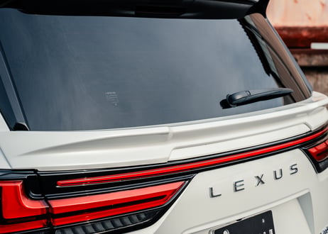 LEXUS LX600 リアゲートスポイラー ダブルエイト 未塗装