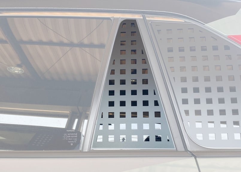 ウィンドウパネル RAV4 リアドア用 | GMG ONLINE SHOP