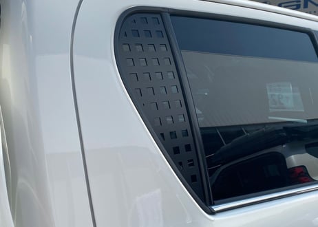 ウィンドウパネル HILUX リアドア用