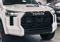 ハイラックス タンドラフェイス フロントバンパースポイラー ダブルエイト