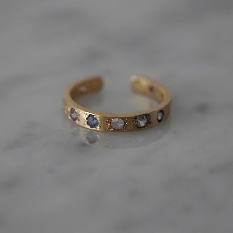 MUSA stone rounded earcuff ring -color sapphire