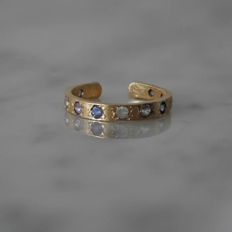 MUSA stone rounded earcuff ring -color sapphire