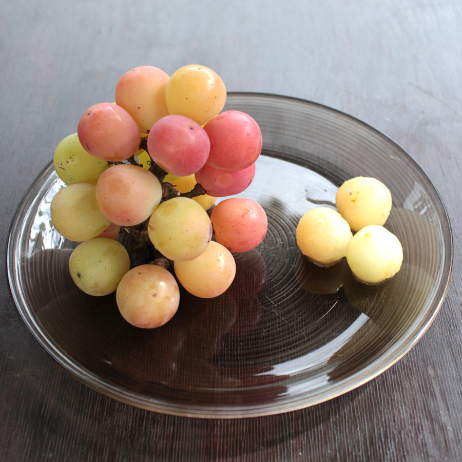 【予約専用画面】山梨県産ゴルビーの粒（限定25kg） ゴルビー【 白箱・1.7kg 3〜5房入り 】 | たけきん果樹園 PLUS