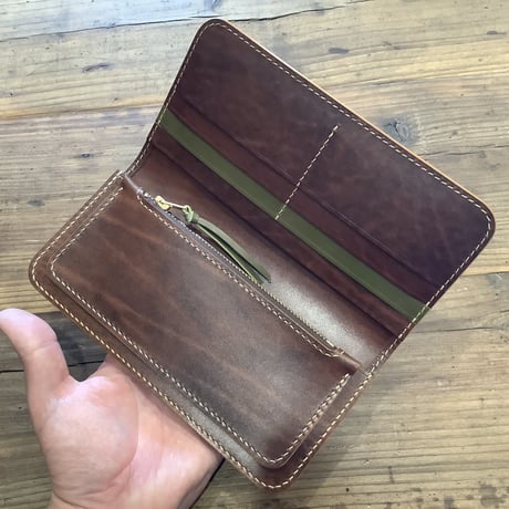 オリーブコードバン×ルガトショルダーブラウン 長財布 小銭入れあり