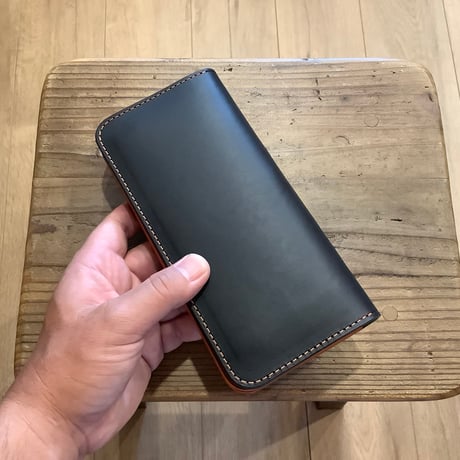 黒革×ルガトショルダーオレンジ　橙　長財布 小銭入れあり