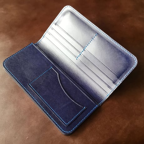 オイルコードバン黒×ルガトショルダーネイビー 長財布 小銭入れなし