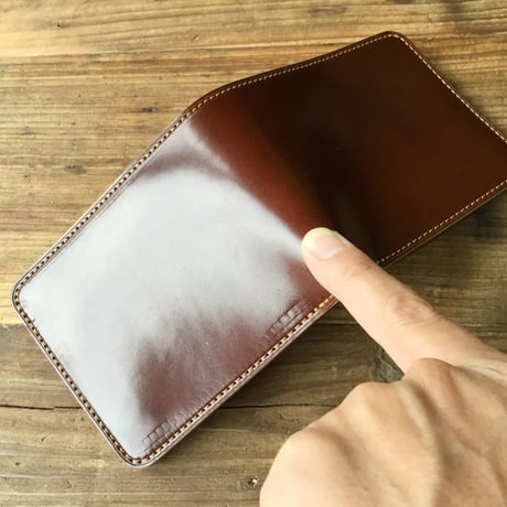 オイルコードバンコニャック×ルガトショルダーネイビー 二つ折り財布 小銭入れあり