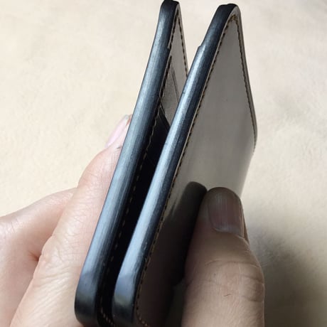 オイルコードバン黒×ルガトショルダーブラウン&ネイビー 二つ折り財布 小銭入れなし