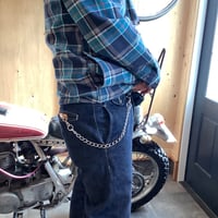チープな金属チェーン