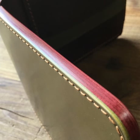 オリーブコードバン×ルガトショルダーワイン 二つ折り財布 小銭入れなし