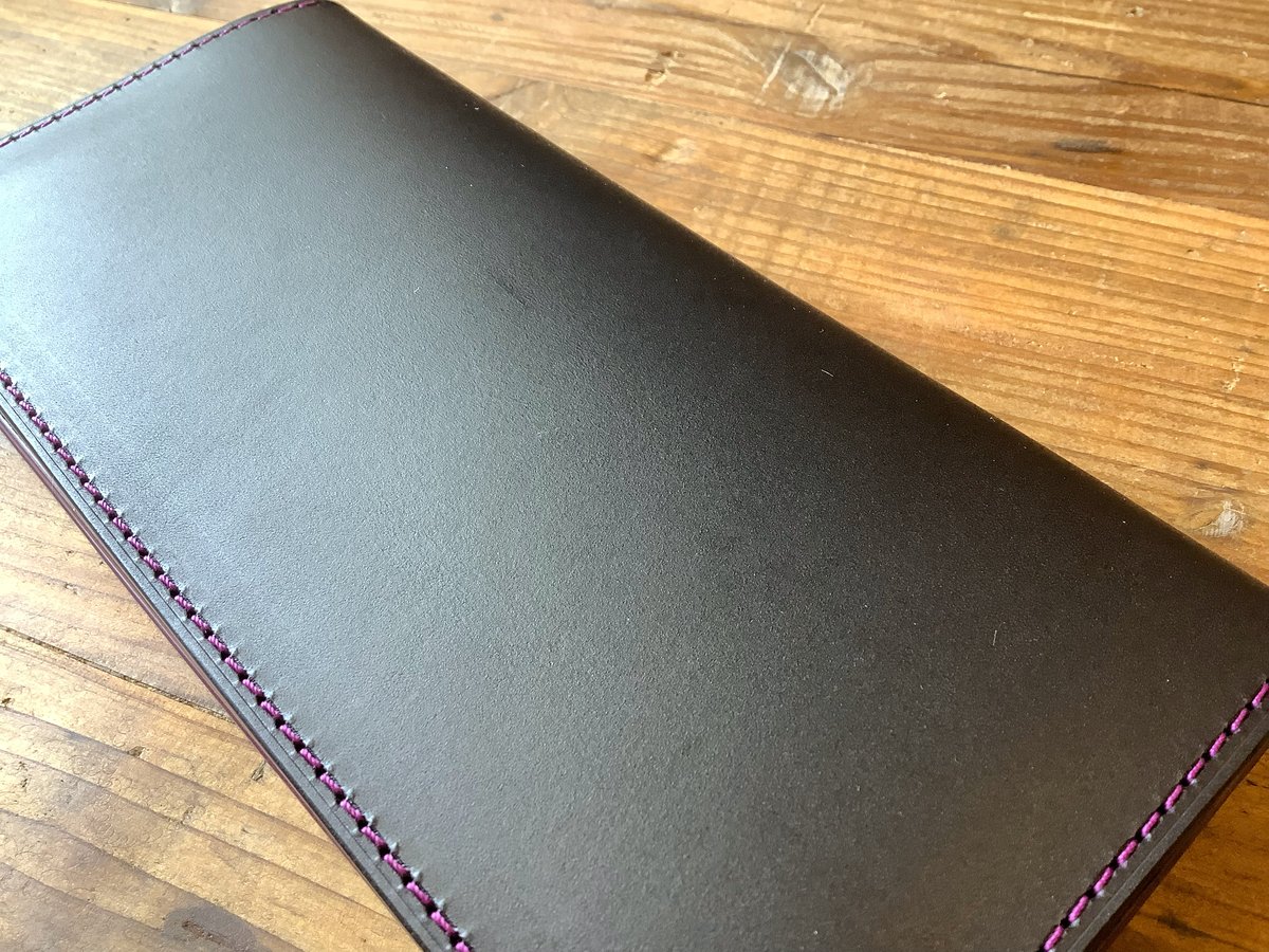 黒革×ルガトショルダー紫 パープル 長財布 小銭入れあり | keywest828