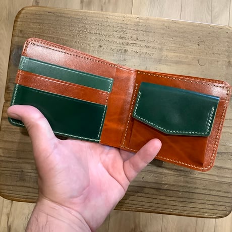 オイルコードバングリーン×ルガトショルダーオレンジ　二つ折り財布　小銭入れあり