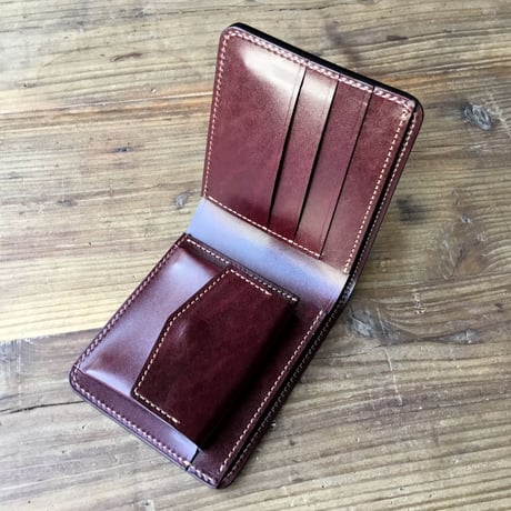 ブラウンコードバン×ルガトショルダーワイン 二つ折り財布 小銭入れあり