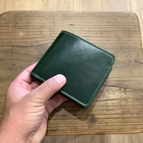 オイルコードバングリーン×ルガトショルダーグリーン　二つ折り財布　小銭入れあり
