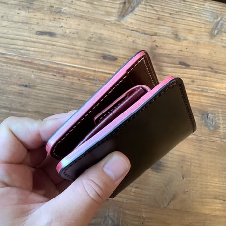 オイルコードバン黒×ルガトショルダーワイン　 二つ折り財布 小銭入れあり
