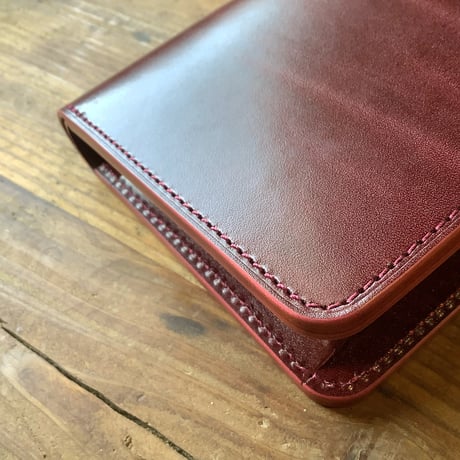 ルガトショルダーワイン  二つ折り財布  小銭入れあり