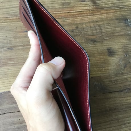 ブラウンコードバン×ルガトショルダーワイン 二つ折り財布 小銭入れあり