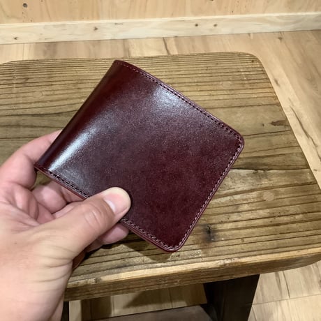 ルガトショルダーワイン 二つ折り財布 小銭入れなし