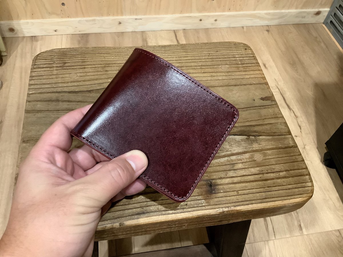 二つ折り財布　ルガトショルダー　栃木レザー　ハンドメイド 大人の財布】ベルギー産ルガトショルダー 黒+紫 本革二つ折り