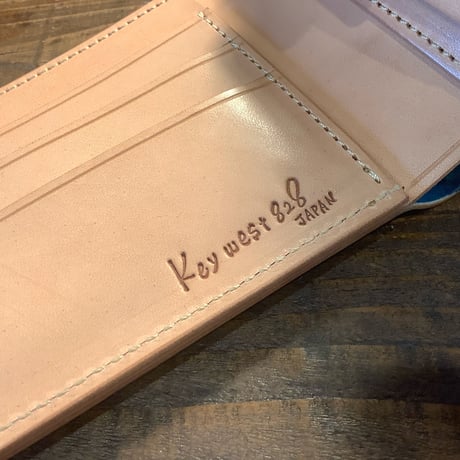 ロカドコードバンターコイズ×ワイルドサドル 二つ折り財布 小銭入れあり