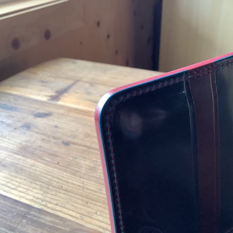 ネイビーオイルコードバン×ルガトショルダーワイン  二つ折り財布 小銭入れあり