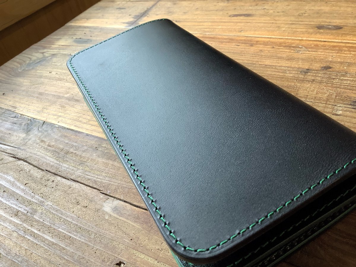 黒革×ルガトショルダーグリーン 濃緑 長財布 小銭入れあり 黒革×ルガトショルダーグリーン 濃緑 長財布 小銭入れあり
