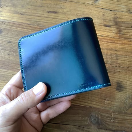 オイルコードバンネイビー×ルガトショルダー　ダークブラウン 二つ折り財布 小銭入れあり