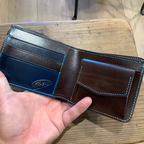 オイルコードバンネイビー×ルガトショルダー　ダークブラウン 二つ折り財布 小銭入れあり