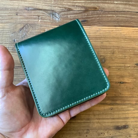 オイルコードバングリーン×ルガトショルダーグリーン　二つ折り財布　小銭入れあり