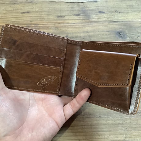 オイルコードバンコニャック×ルガトショルダーブラウン 二つ折り財布 小銭入れあり