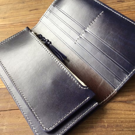ルガトショルダーネイビー&ブラウン 長財布 小銭入れあり