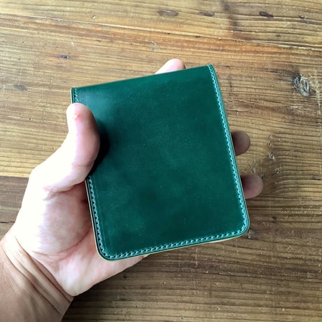 オイルコードバングリーン×ルガトショルダーブラウン 二つ折り財布 小銭入れあり