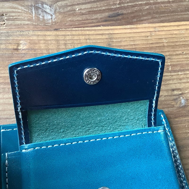 ネイビーオイルコードバン×ルガトショルダー琉球ブルー 二つ折り財布