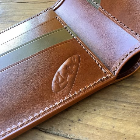 オイルコードバンオリーブ×ルガトショルダーブラウン 二つ折り財布 小銭入れなし