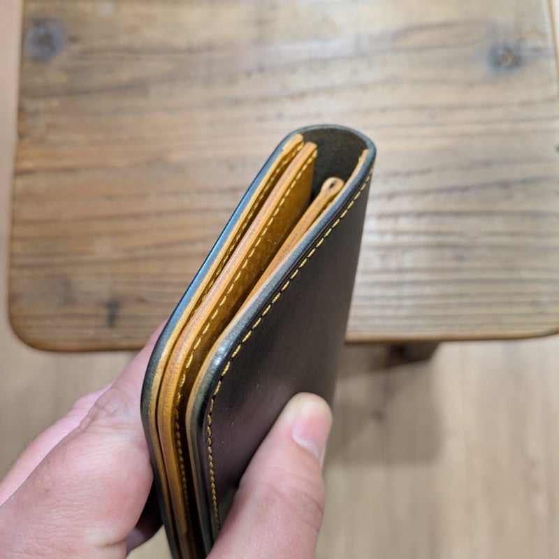 黒革×ルガトショルダーイエロー 黄色 長財布 小銭入れあり | keywest828