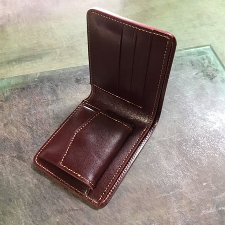 オリーブコードバン×ルガトショルダーワイン 二つ折り財布 小銭入れあり