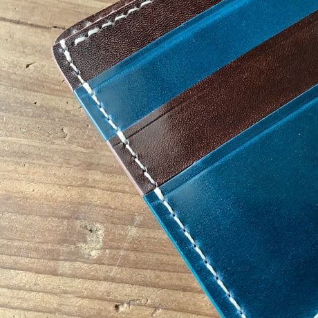 総手縫い オイルコードバンネイビー×ルガトショルダー　ダークブラウン 二つ折り財布 小銭入れあり