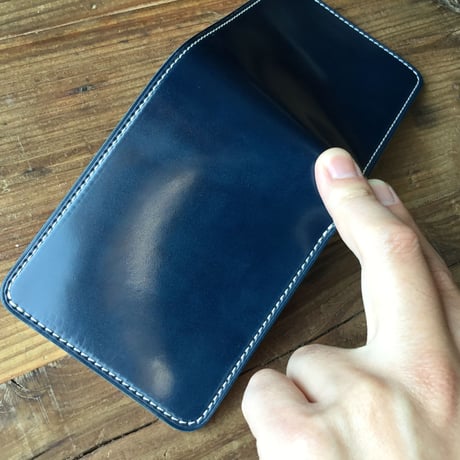 ネイビーオイルコードバン×キャメル色牛革 二つ折り財布 小銭入れなし
