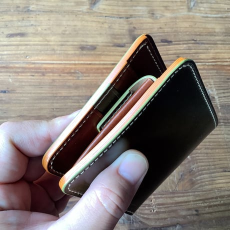 オリーブコードバン×ルガトショルダーブラウン 二つ折り財布 小銭入れあり